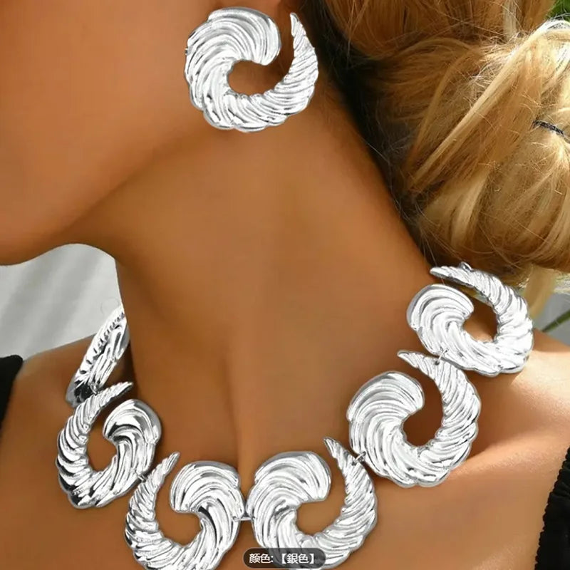 Vintage Spiral Pendant Chain Earring and Necklace Set