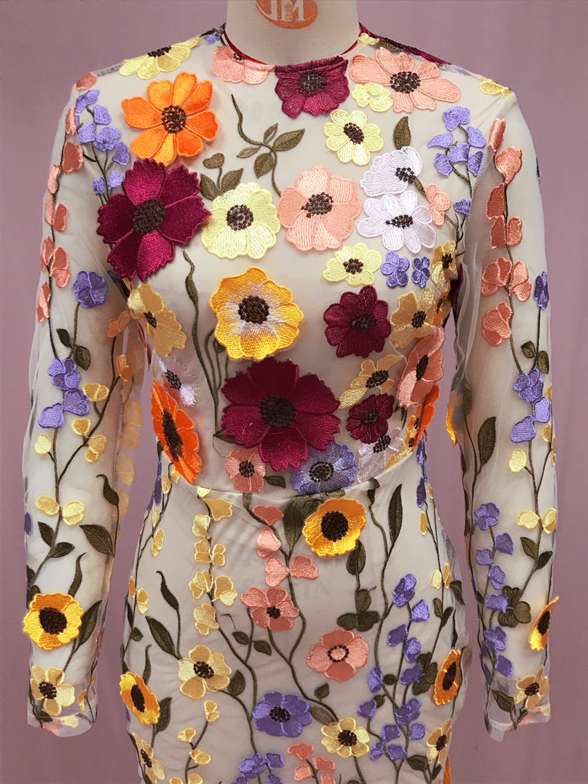 Round Neck Colorful Flower Embroider Mesh Fishtail Dress