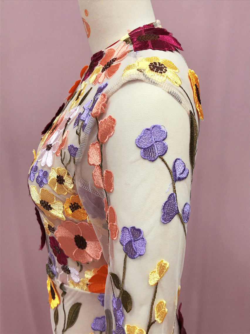 Round Neck Colorful Flower Embroider Mesh Fishtail Dress