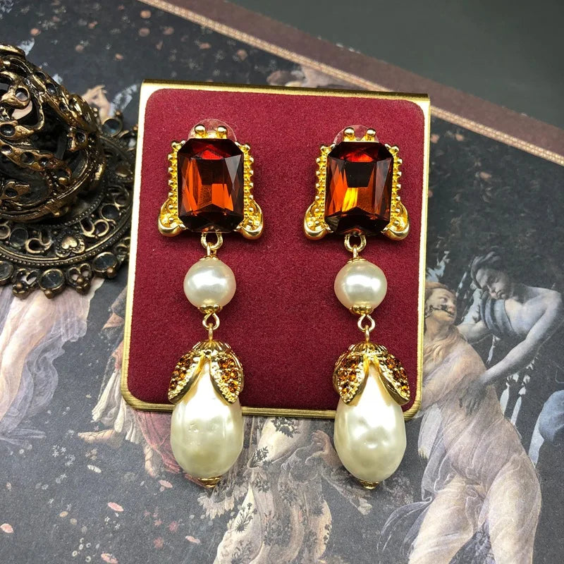 Classic Retro Vintage Rhinestone White Pearl Water Droplet Necklace Earring Set