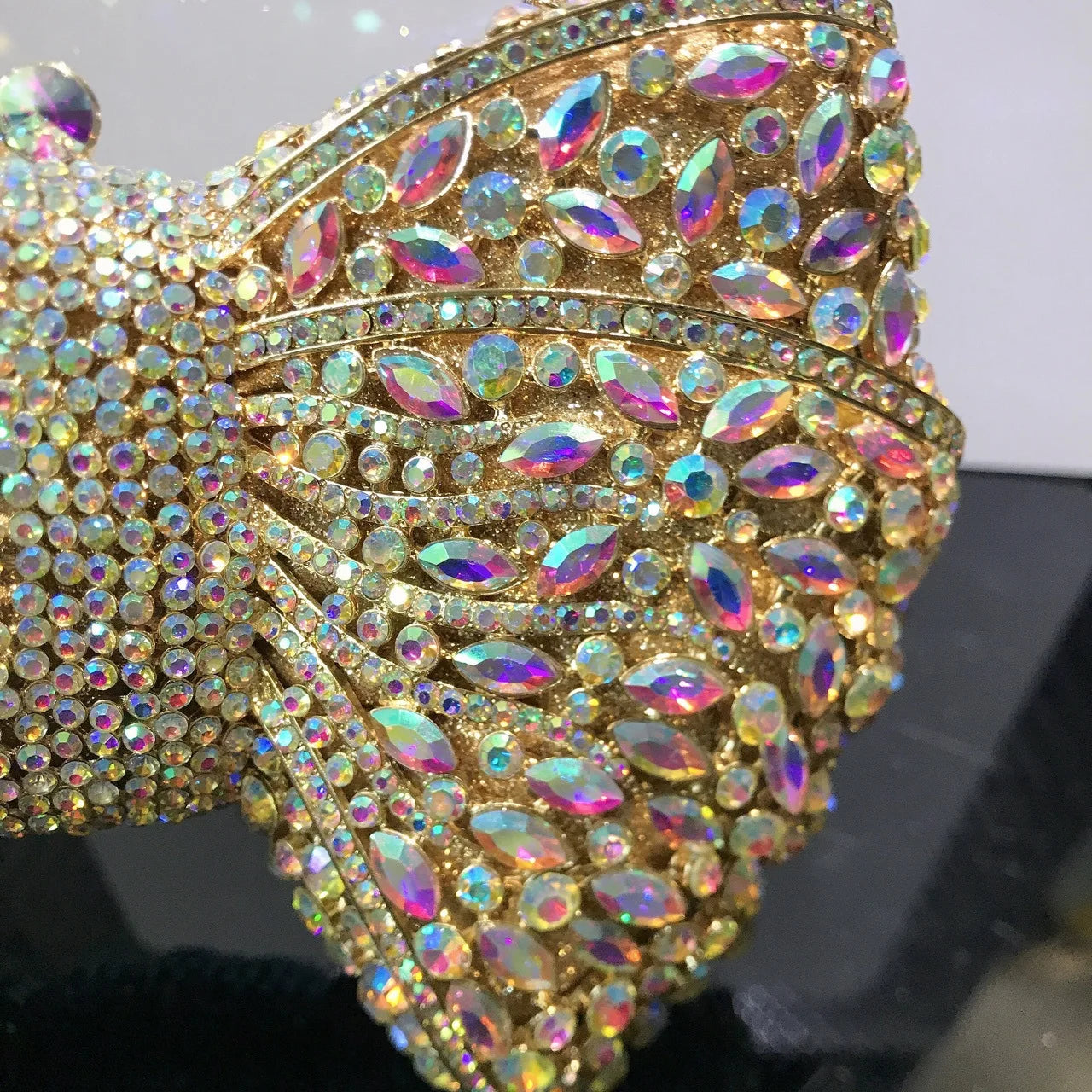 Women's Luxurious Jewel Embellished Bow Clutch Purse