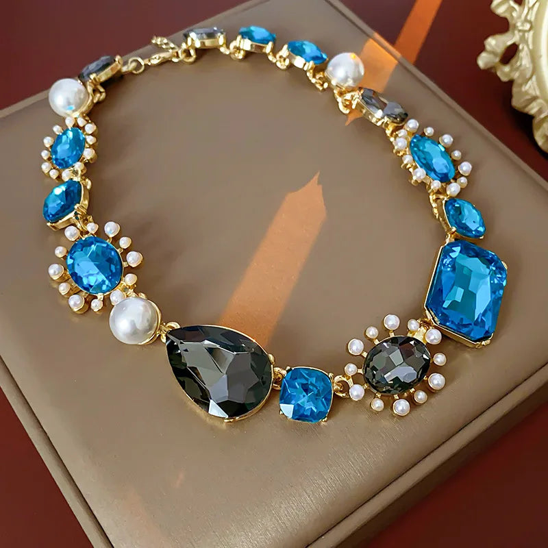 Vintage Exquisite Imitation Pearl Flower Earrings and Rhinestone Pendant Necklace Set