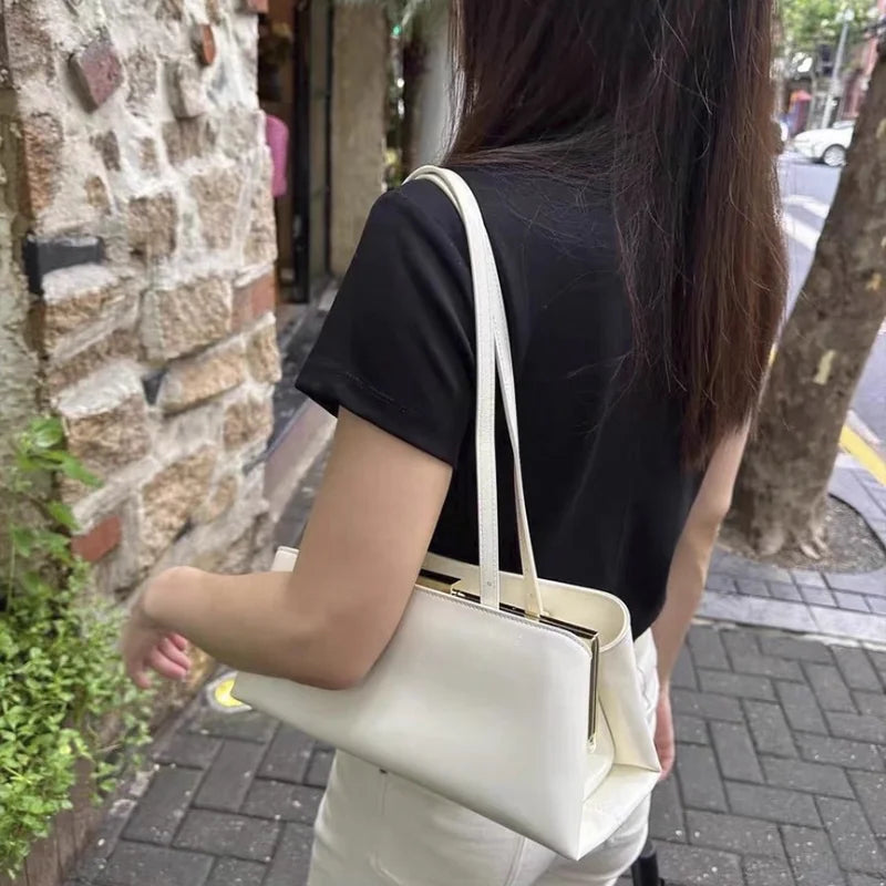 Luxury Leather Magnetic Clip Designer Shoulder Bag