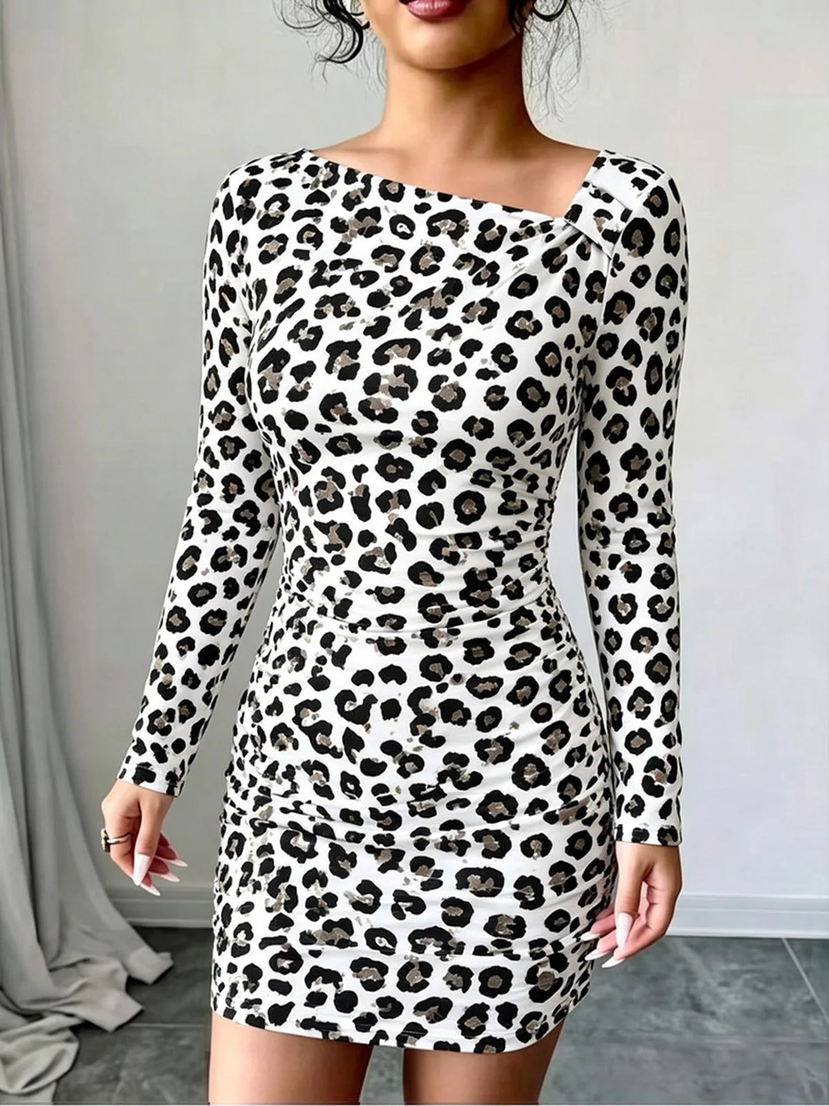 Women's Geometric Polka Dot Long Sleeve Slanted Collar BodyCon Dress