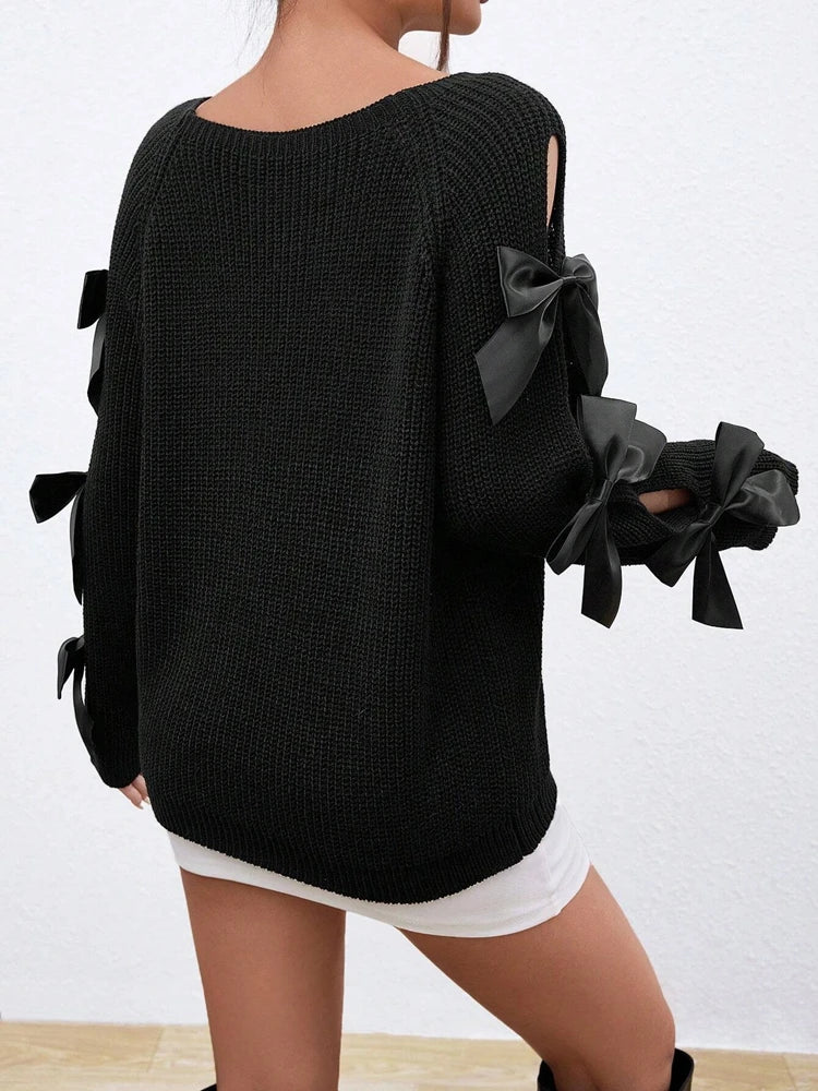 Women Designer Round Neck Long Sleeve Knitted Bow Tie Sweater