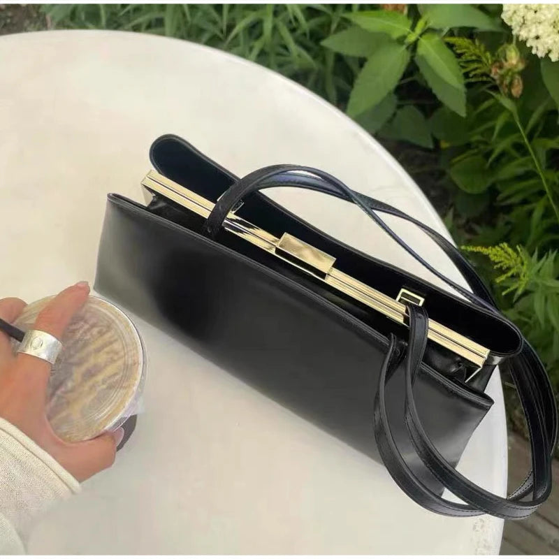 Luxury Leather Magnetic Clip Designer Shoulder Bag