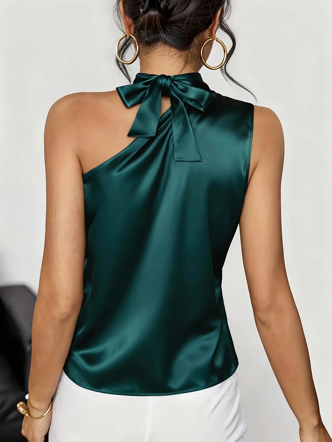 Satin Turtleneck Bow Lace Up One-Shoulder Design Sleeveless Blouse