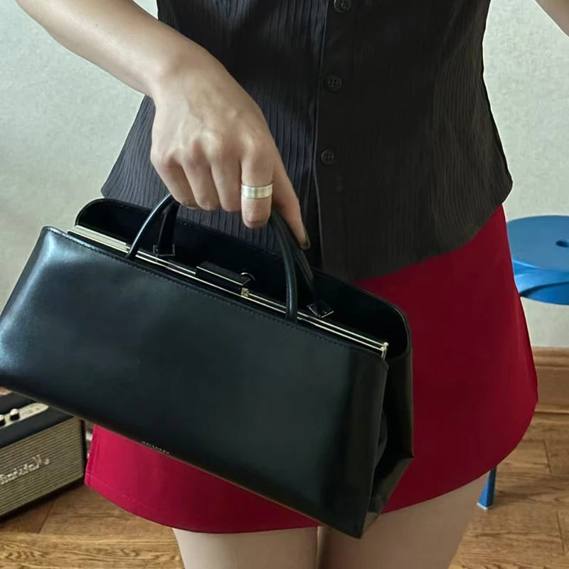 Luxury Leather Magnetic Clip Designer Shoulder Bag