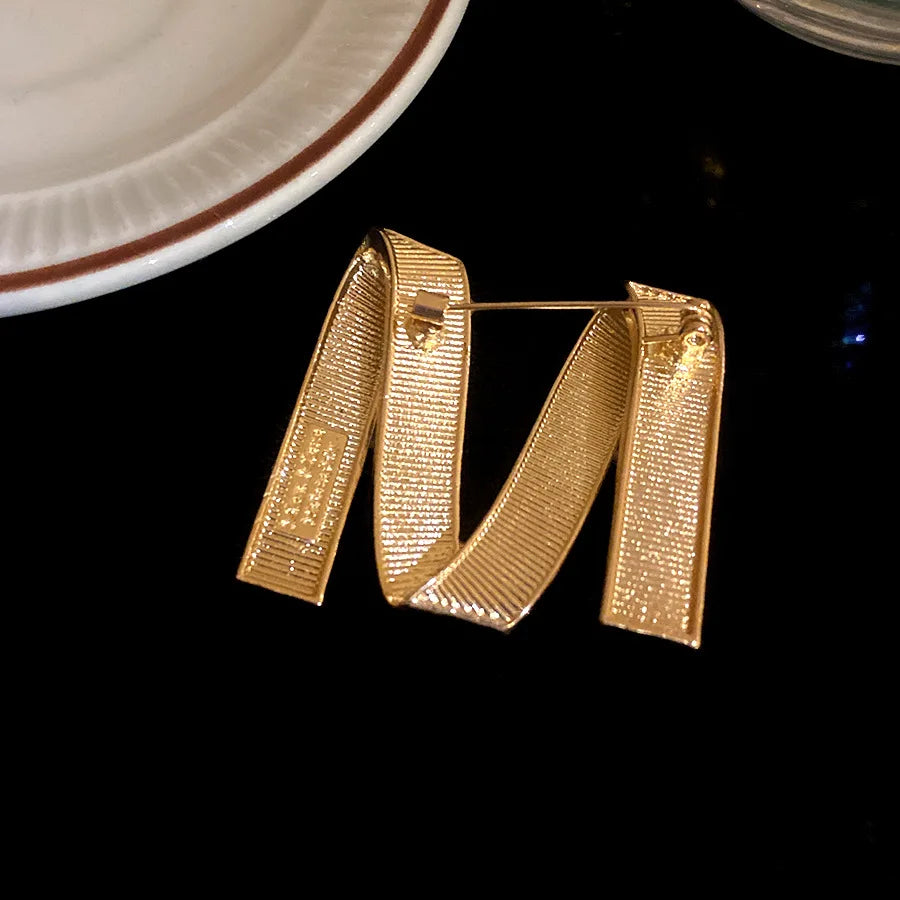 Dedicate Gold Color M Letter Full Rhinestone Brooch for Women