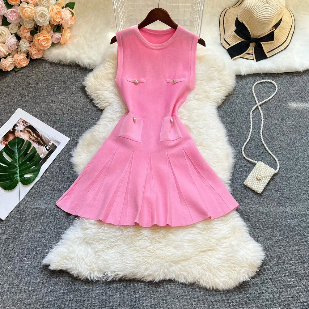 Pleated Scoop Neckline Slim Waist A-line Dress