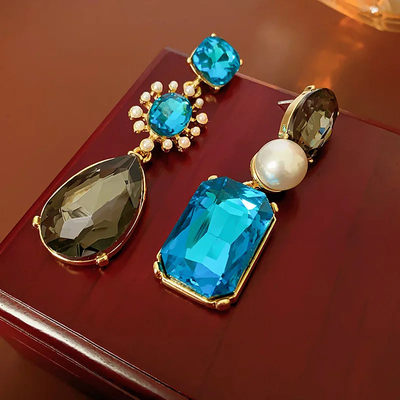 Vintage Exquisite Imitation Pearl Flower Earrings and Rhinestone Pendant Necklace Set