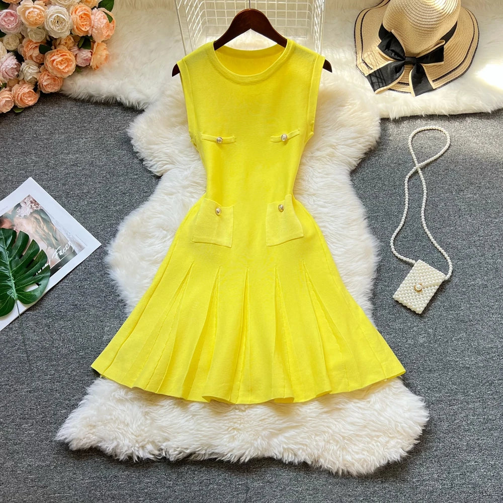 Pleated Scoop Neckline Slim Waist A-line Dress