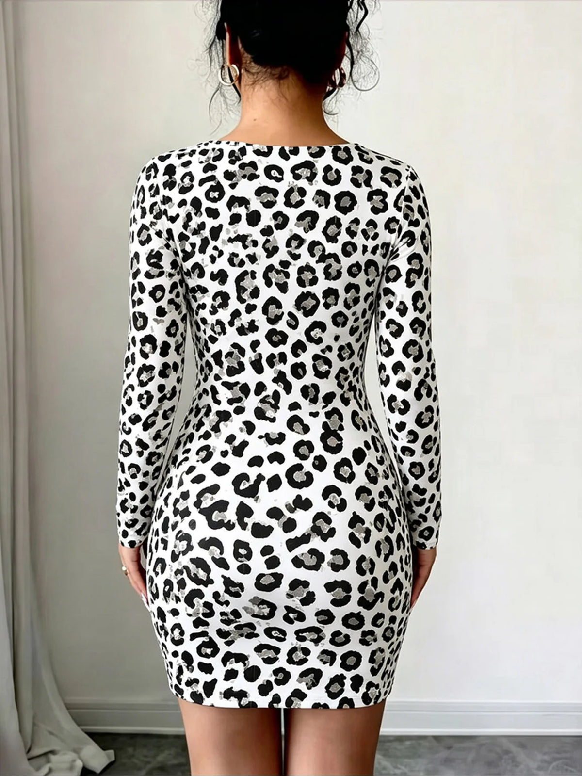 Women's Geometric Polka Dot Long Sleeve Slanted Collar BodyCon Dress