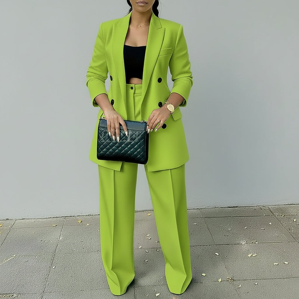 Elegant Women's Double Breasted Peak Lapel Blazer and Pleated Trouser Pants 2pc Suit