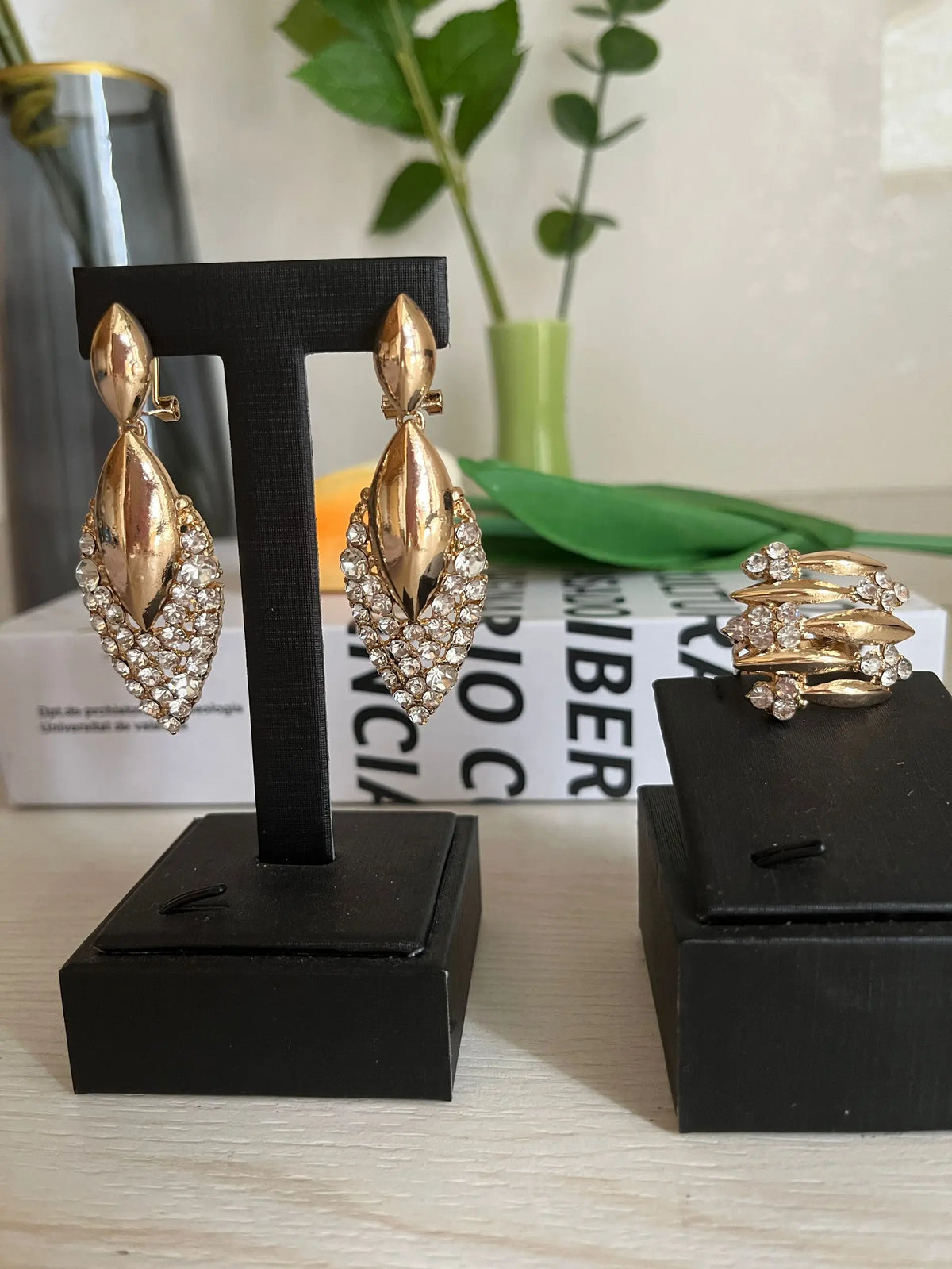 Women Luxury Dubai style Plated 4pcs Necklace Earrings Ring & Bracelet Set