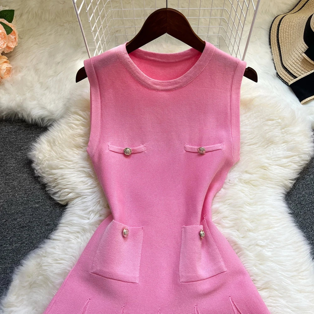 Pleated Scoop Neckline Slim Waist A-line Dress