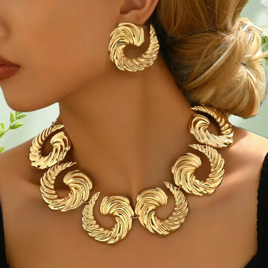 Vintage Spiral Pendant Chain Earring and Necklace Set