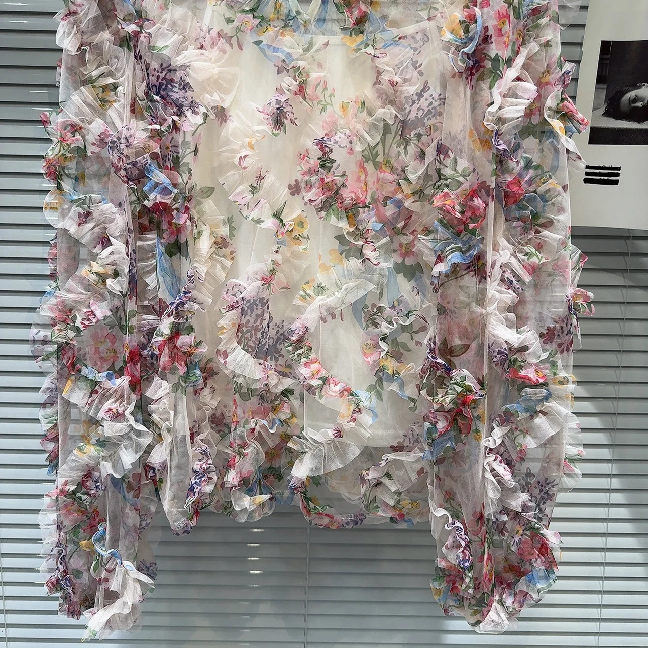 French Style Floral Pleated Mesh Chiffon Blouse